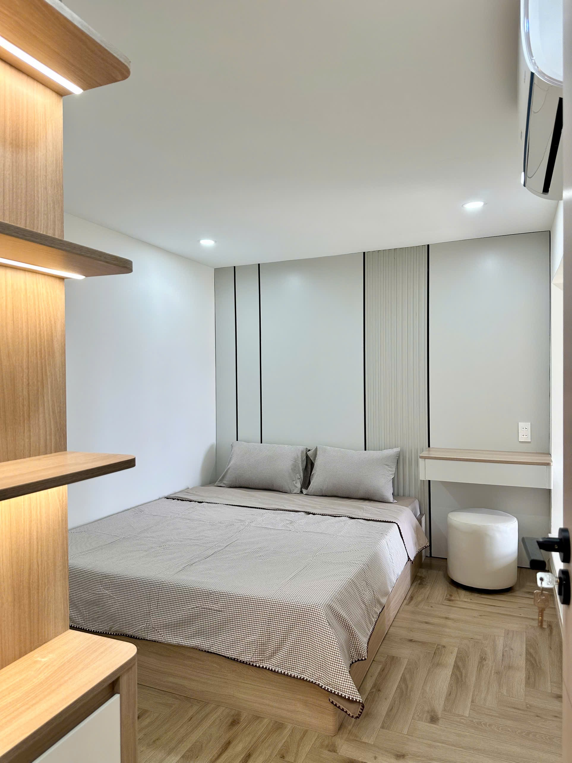 Bán Duplex Sky garden 1, PMH, Q7, 4PN nhà mới đẹp, giá 9,5 tỷ 