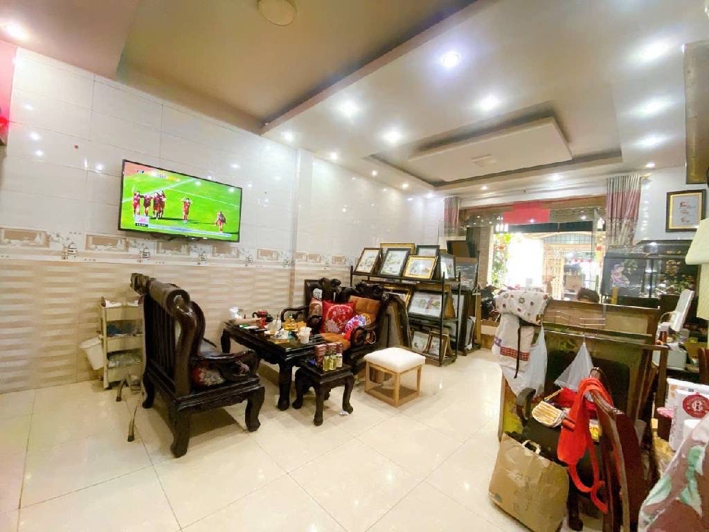 BÁN NHÀ HXH NGAY ĐẦM SEN - TÂN PHÚ - SÁT MẶT TIỀN HÒA BÌNH - 93M2(5 X 18) - 3 TẦNG BTCT - 5PN 