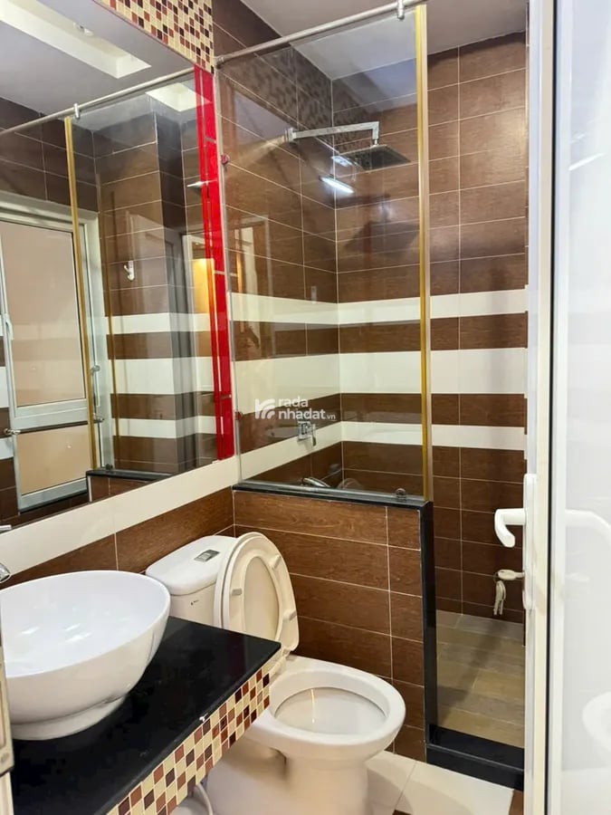 Bán nhà 4 tầng sử dụng 235m2 hẻm 8m Âu Cơ, Phú Trung, Tân Phú chỉ 9.4 tỷ
