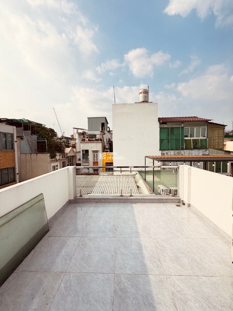 NHÀ TÂM HUYẾT -  4 TẦNG BTCT -  FULL NỘI THẤT  -  SÁCH VALI VÔ Ở NGAY 