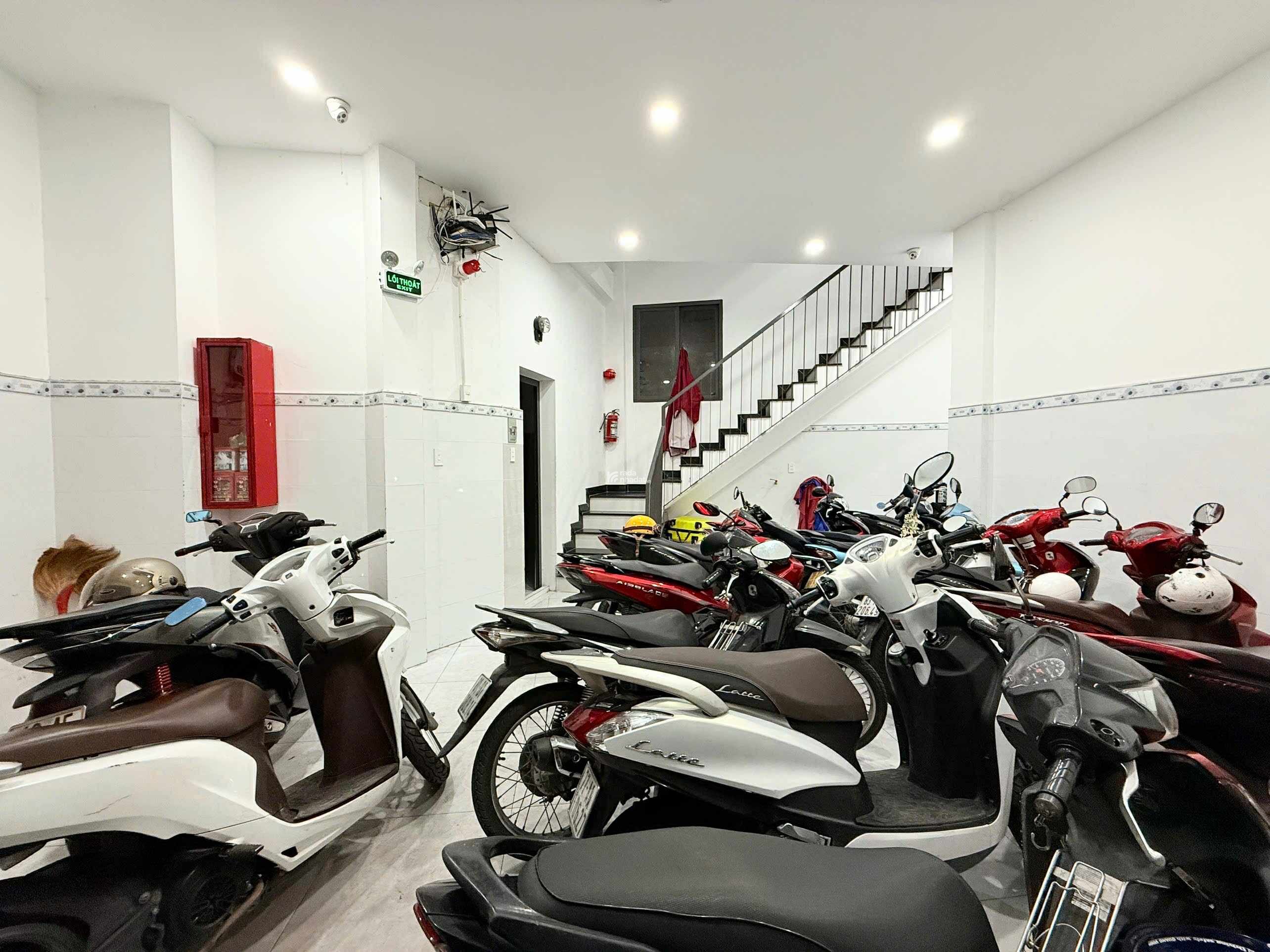 CHDV ĐIỆN BIÊN PHỦ 103m2 TẠO DÒNG TIỀN GẦN 80TR/THÁNG - 11.6 TỶ