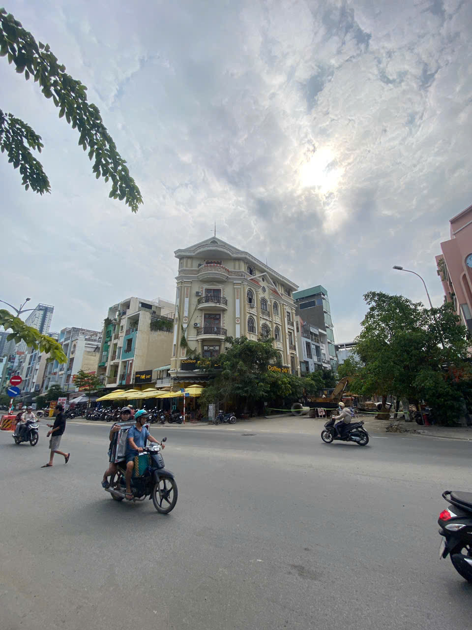 Bán nhà góc 2 mặt tiền đường Tạ Quang Bửu Giá 35 tỷ Dòng tiền ổn định