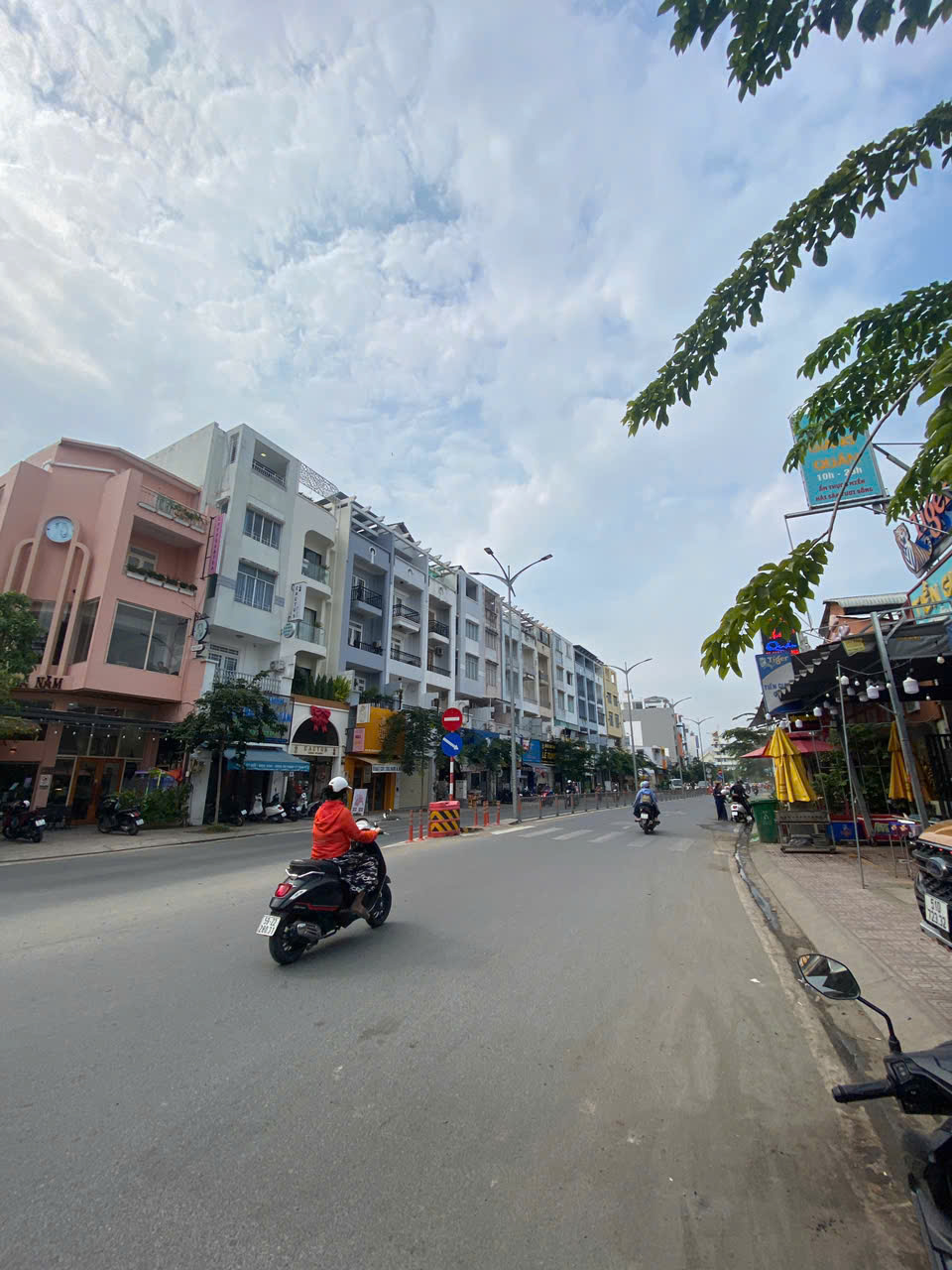 Bán nhà góc 2 mặt tiền đường Tạ Quang Bửu Giá 35 tỷ Dòng tiền ổn định