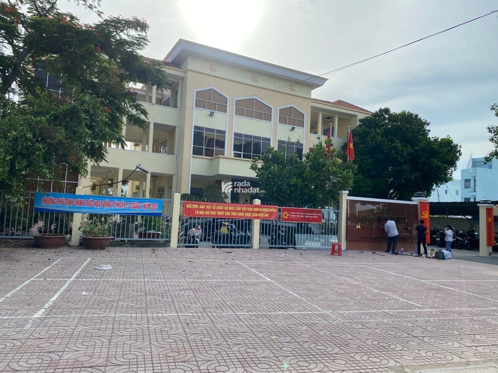 BÁN NHÀ ĐẤT PHÚ ĐỊNH 120M2 5.5X19 3.5 TỶ GẦN THCS BÌNH ĐÔNG QUẬN 8
