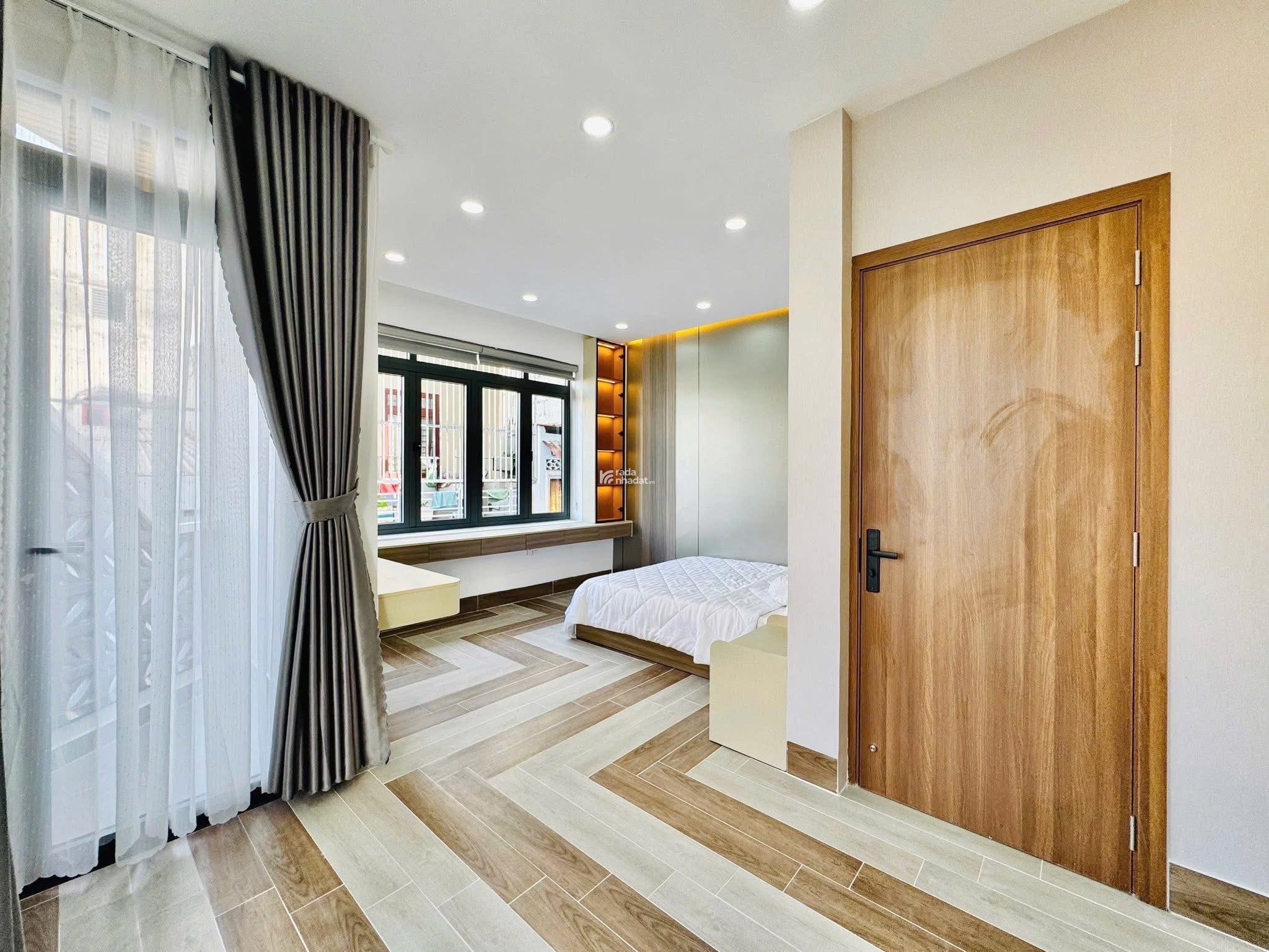 NHÀ 2 MẶT TIỀN GÓC - 4 TẦNG – NGUYỄN TƯ GIẢN, P.12 – GIÁ CHỈ 6.4 TỶ TL