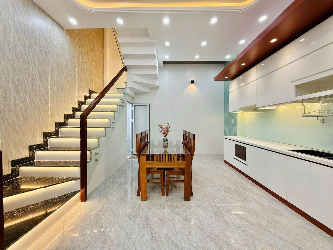 Lên sóng căn siêu phẩm ngay Quang Trung, P8, Gò Vấp giá chỉ 3 tỷ 450, SHR hoàn công đủ, 55m2