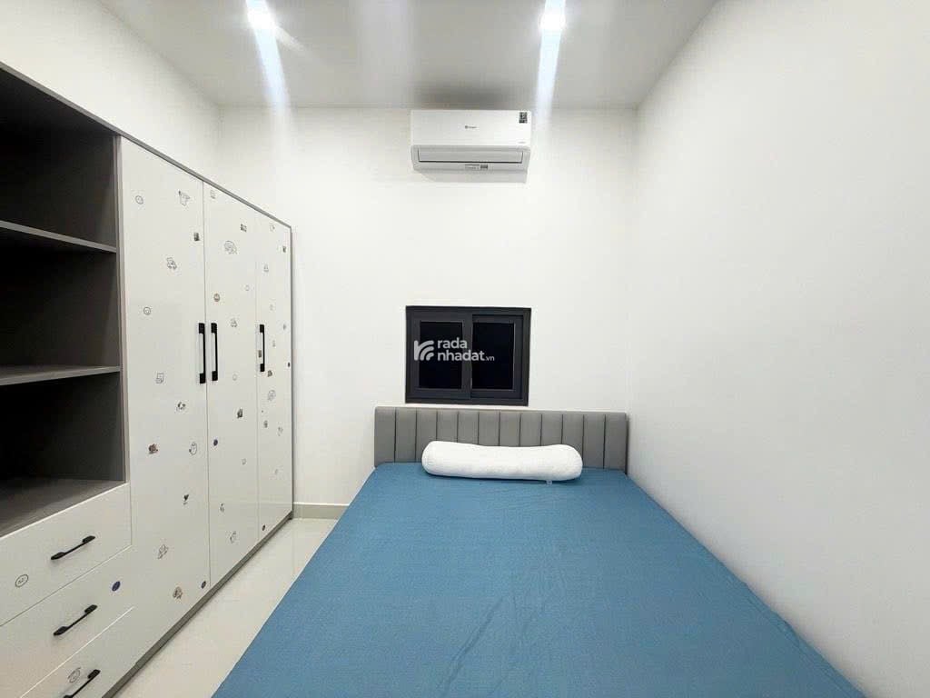 Chủ ký gửi nhà ngộp sổ riêng 3 tầng đường Sư vạn Hạnh, Quận 10. Ngay Vạn Hạnh Mall giá 3 tỷ 7 TL