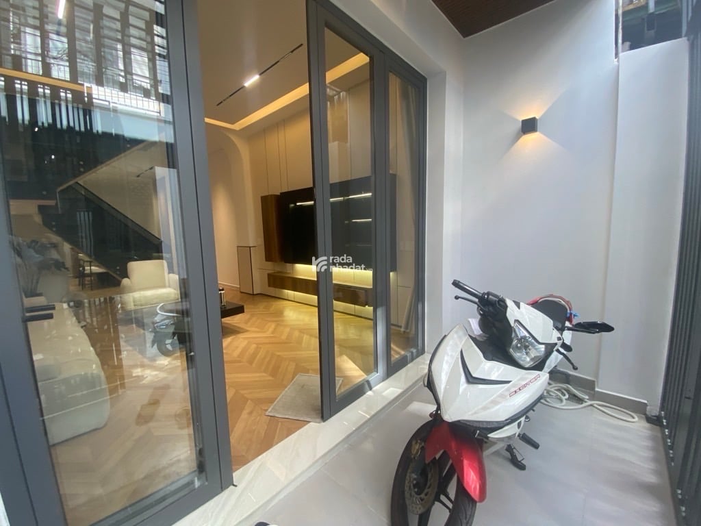 NHÀ ĐẸP HXT 8M PHAN HUY ÍCH - 60M2 (4M x 15 M )4 TẦNG - NỘI THẤT HIỆN ĐẠI .DỄ CHO THUÊ .TIỆN Ở  & K