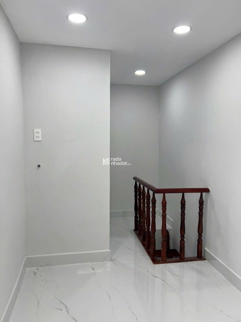 NHÀ BÁN CMT8-TRUNG TÂM Q11-KHÔNG QH-KO LG-NHÀ MỚI Ở NGAY