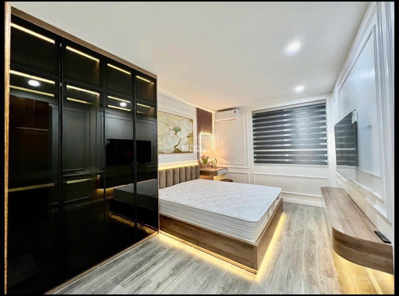 Chính chủ bán căn hộ toà nhà Hà Đô Park View, 98,4m2, 2 phòng ngủ, full nội thất