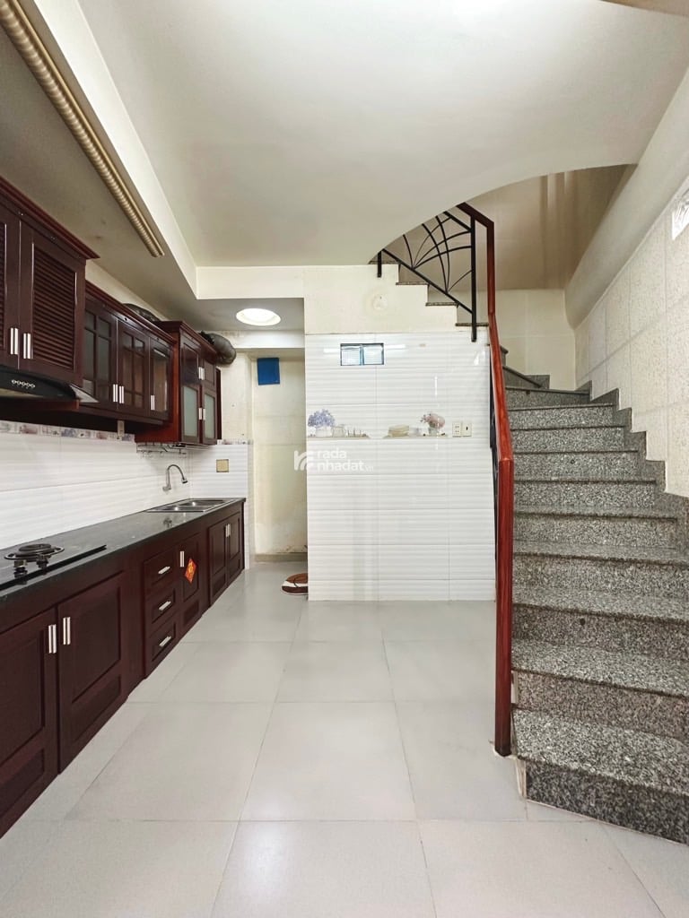 GIÁ GIẢM SIÊU SÂU, HXH NGUYỄN ĐÌNH CHÍNH, PHÚ NHUẬN, 26M2 TIỆN CẢI TẠO. GIẢM 6T CHỈ CÒN 5.4T TL