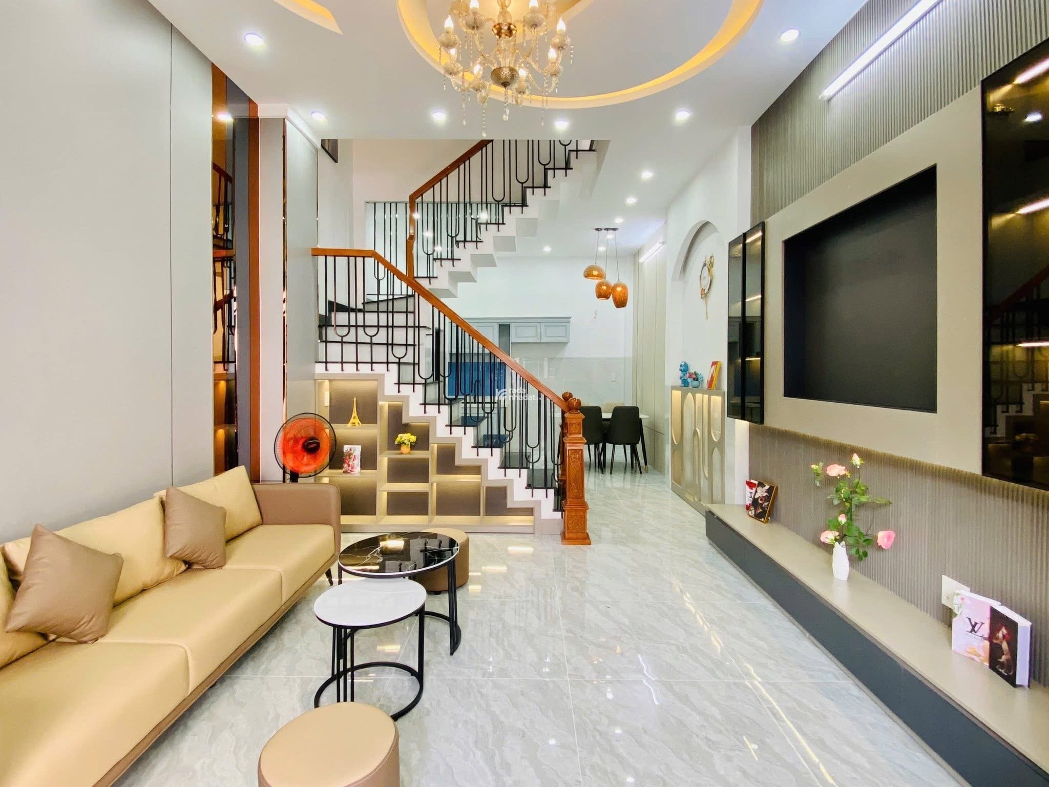 NHÀ ĐẸP 3 TẤM – Đ.QUANG TRUNG P8 - FULL NỘI THẤT, 4PN - CHỈ 5.85 TỶ TL