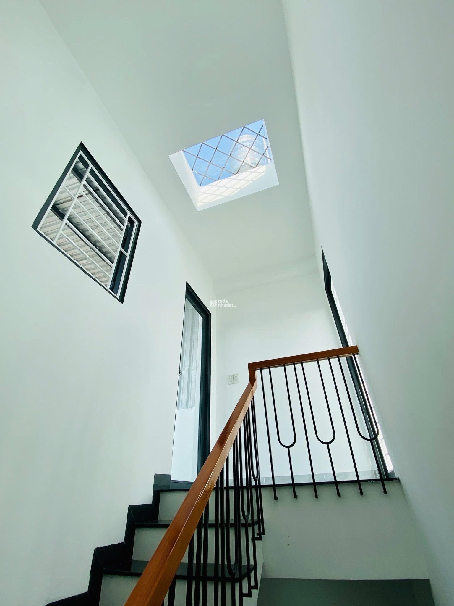 NHÀ ĐẸP 3 TẤM – Đ.QUANG TRUNG P8 - FULL NỘI THẤT, 4PN - CHỈ 5.85 TỶ TL