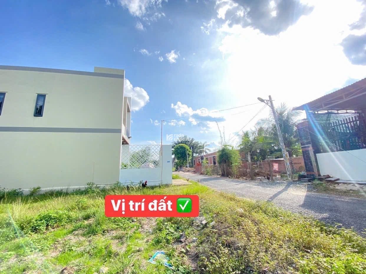 cô gái nghèo bán đất dân có sẵn 100m thổ cư