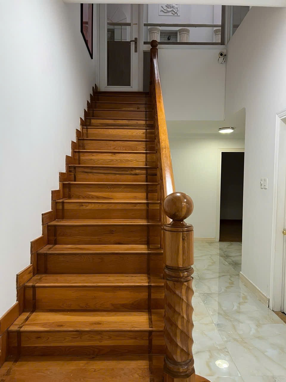 Bán nhanh căn hộ penhouse Hoàng Tháp, Trung Sơn, Bình Chánh ,300m2, 4PN, giá chỉ 8 tỷ 