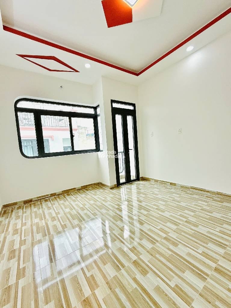 Nhà mới - Âu Dương Lân - Quận 8 - 3 tầng - Hoàn Công đủ - chỉ nhỉnh 4ty 