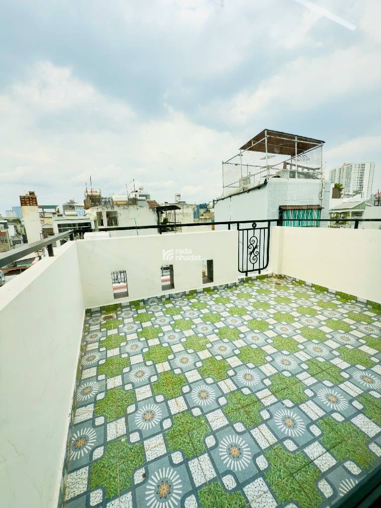 Nhà mới - Âu Dương Lân - Quận 8 - 3 tầng - Hoàn Công đủ - chỉ nhỉnh 4ty 