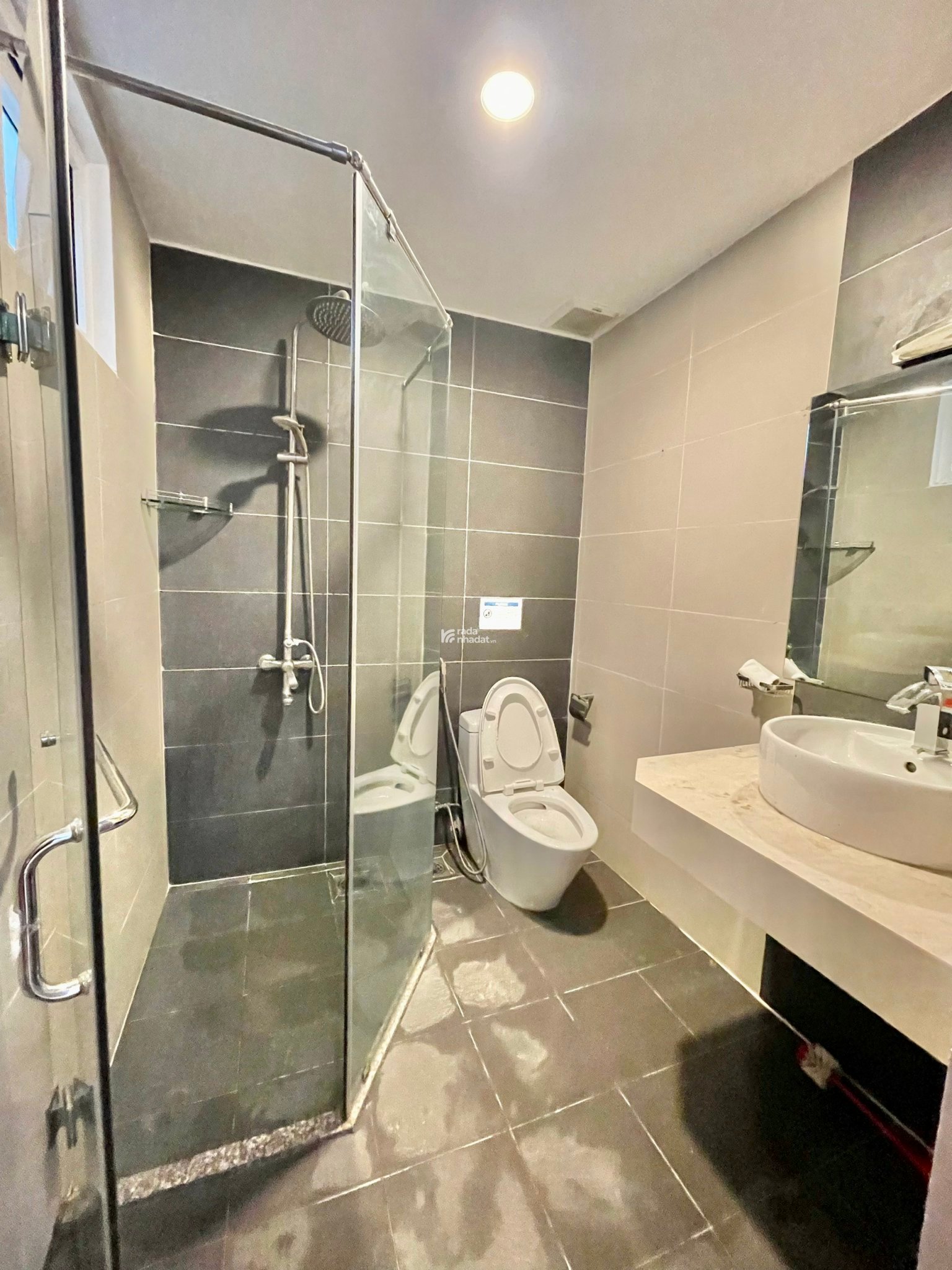 Cho thuê căn hộ quận 1, gần Bùi Viện, chợ Bến Thành, Bitexco, đầy đủ nội thất