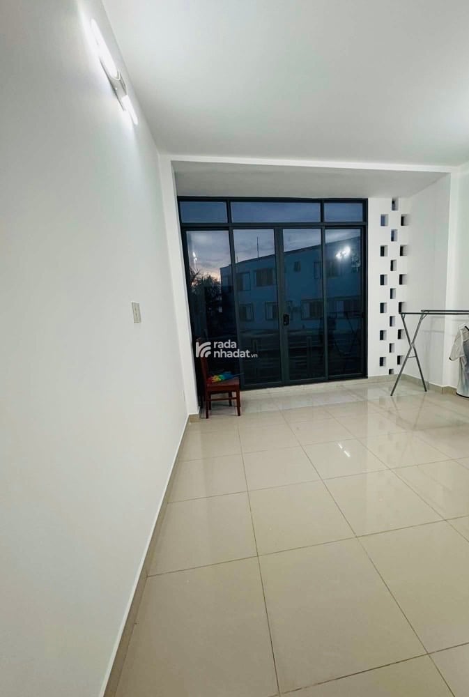 BÁN NHÀ MỚI 2 TẦNG ST, 99M2, ĐƯỜNG 1 NGUYỄN DUY TRINH, 5,6 TỶ