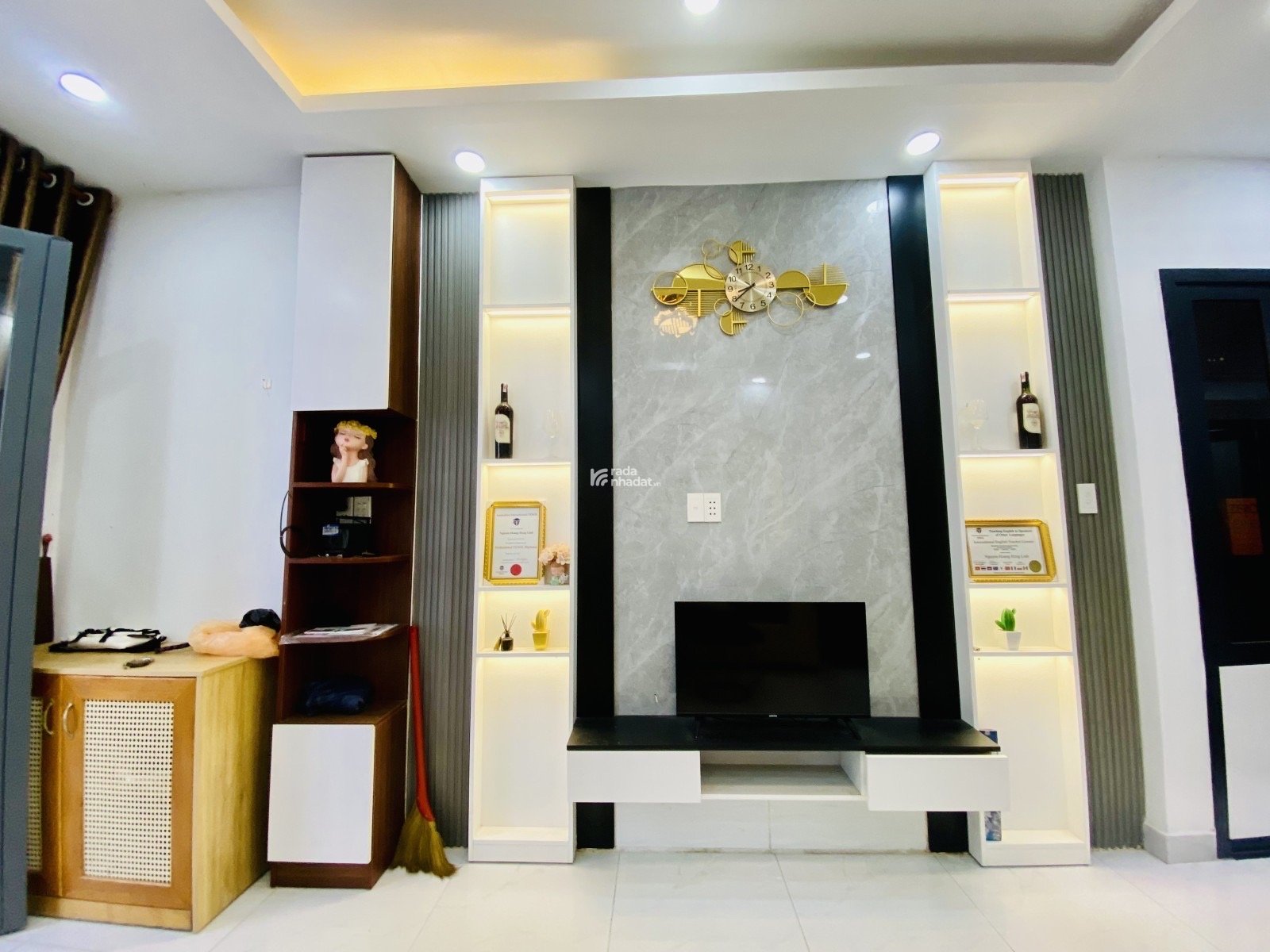  KHU PHÂN LÔ, MỚI Ở NGAY, FULL NỘI THẤT, HXH LÝ THUYẾT, 2 TẦNG ĐÚC, NGAY GẦN Cv LÀNG HOA, 35M2