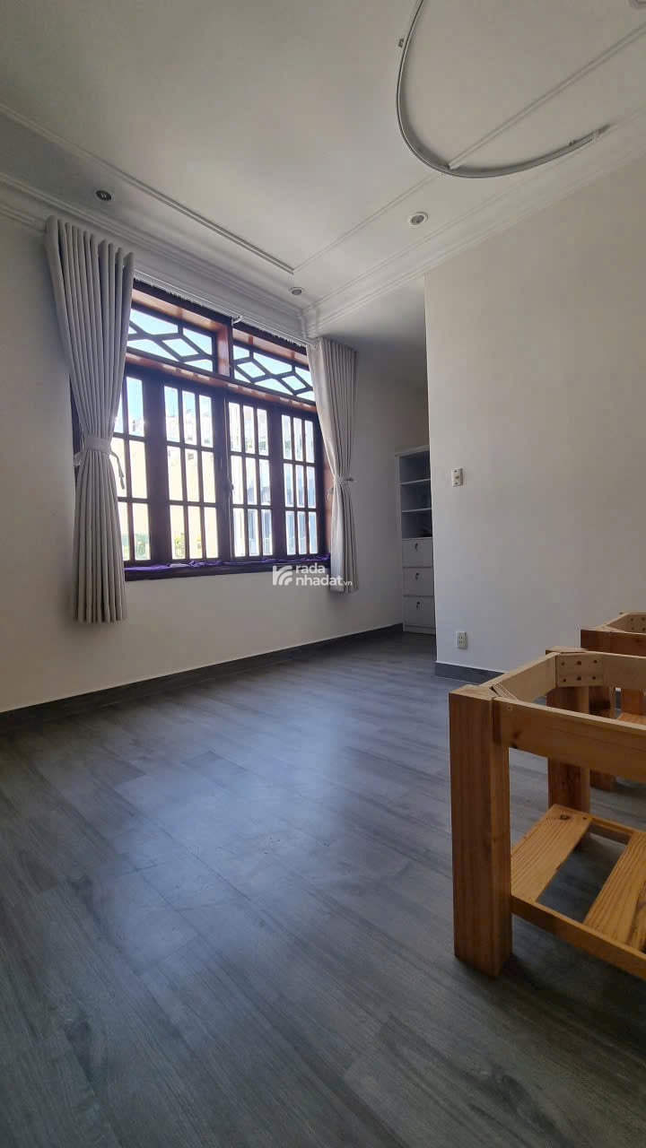 Cho thuê nhà nguyên căn mặt tiền phổ quang tân bình, kinh doanh đa ngành