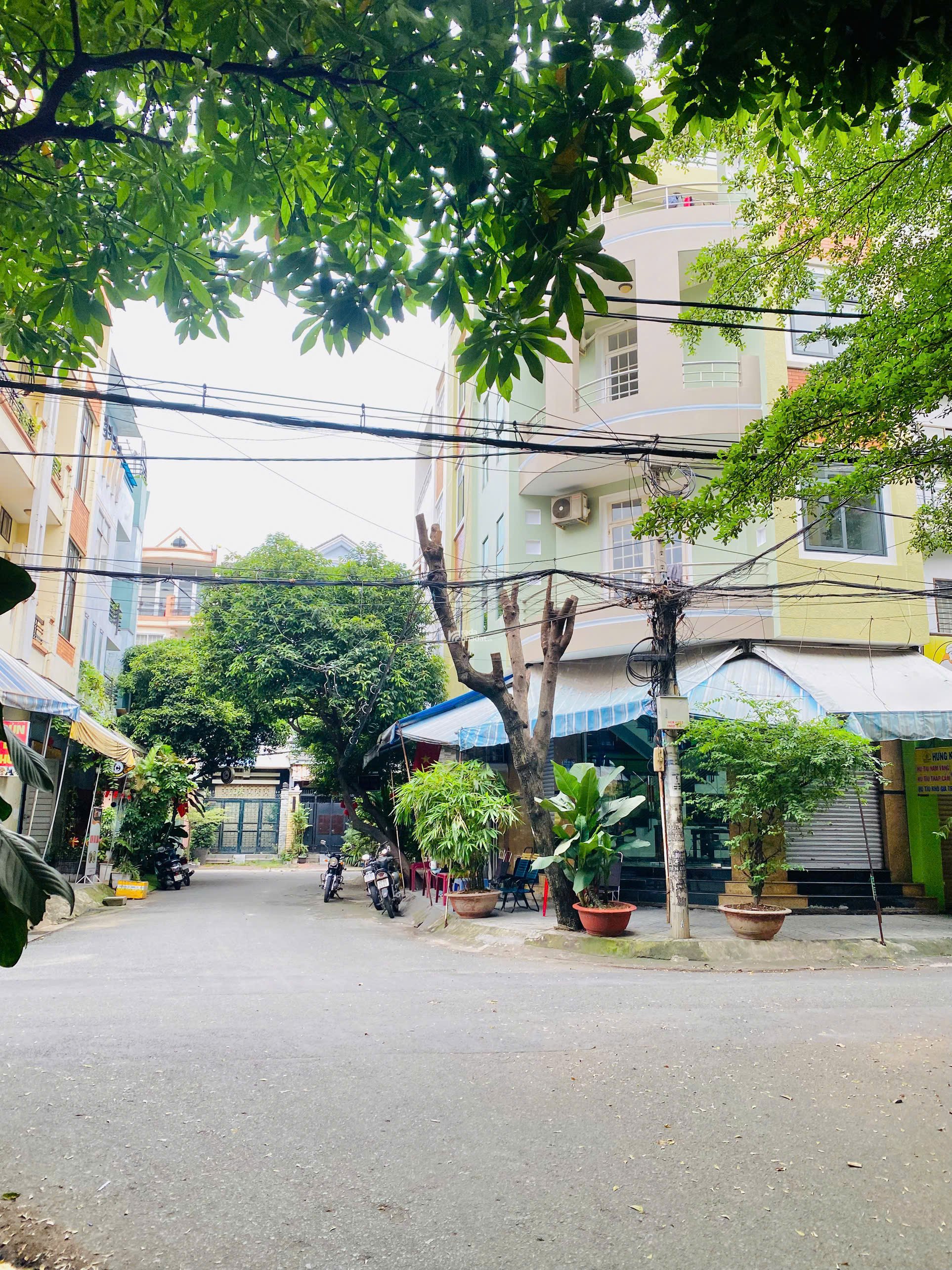 HOT: Góc 2 MT 860// Xô Viết Nghệ Tĩnh P.25 Bình Thạnh cách MT Nguyễn Gia Trí 20m