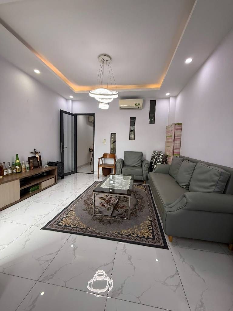 MẶT TIỀN KINH DOANH - 5 TẦNG  ĐƯỜNG 30M -  GẦN CHỢ TÂN HƯƠNG - KINH DOANH ĐỈNH