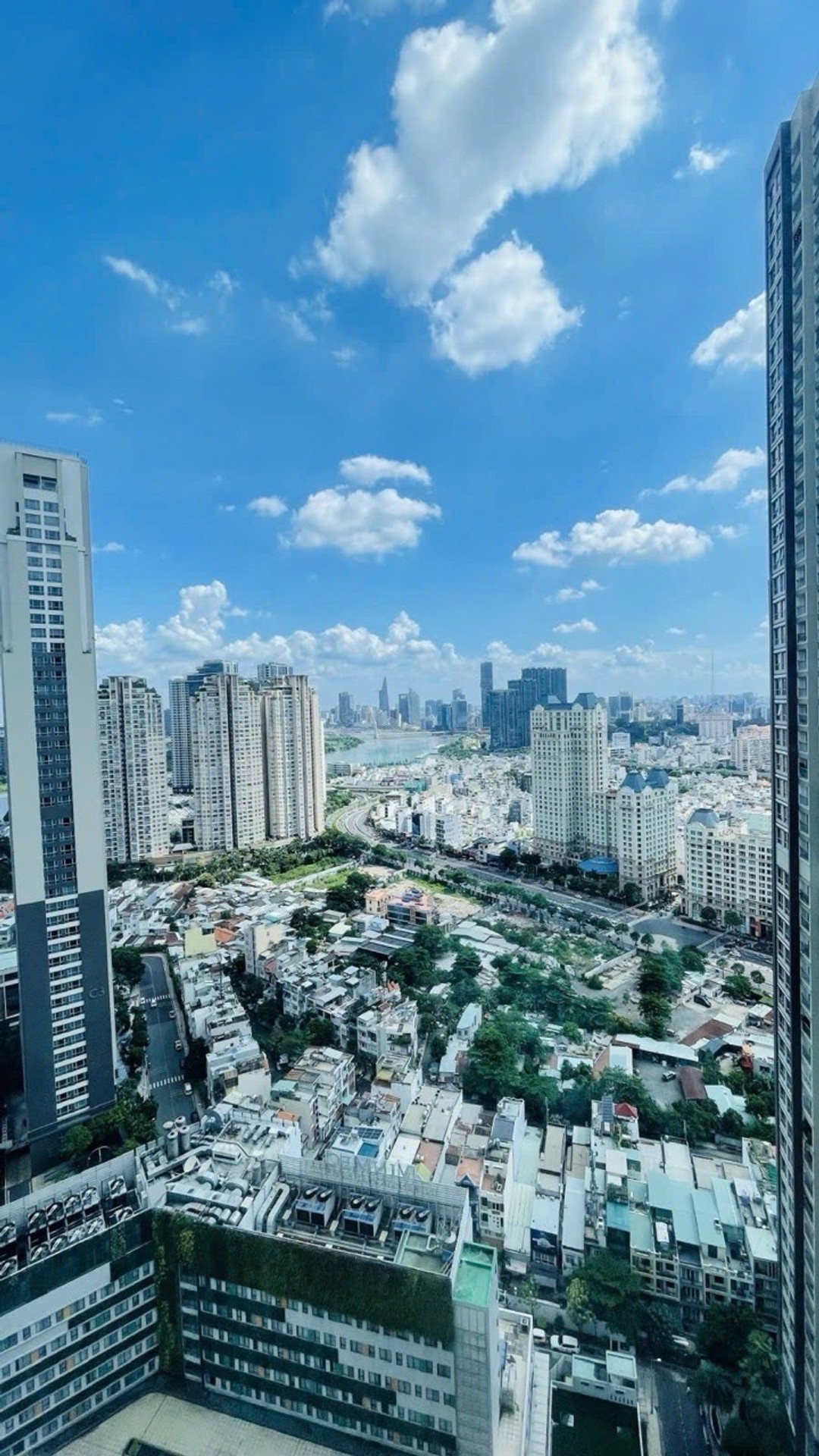 NGAY LANDMARK 81, CC VINHOME, BÌNH THẠNH, 80M2 Ở NGAY. GIẢM 350TR CHỈ CÒN 13.5T