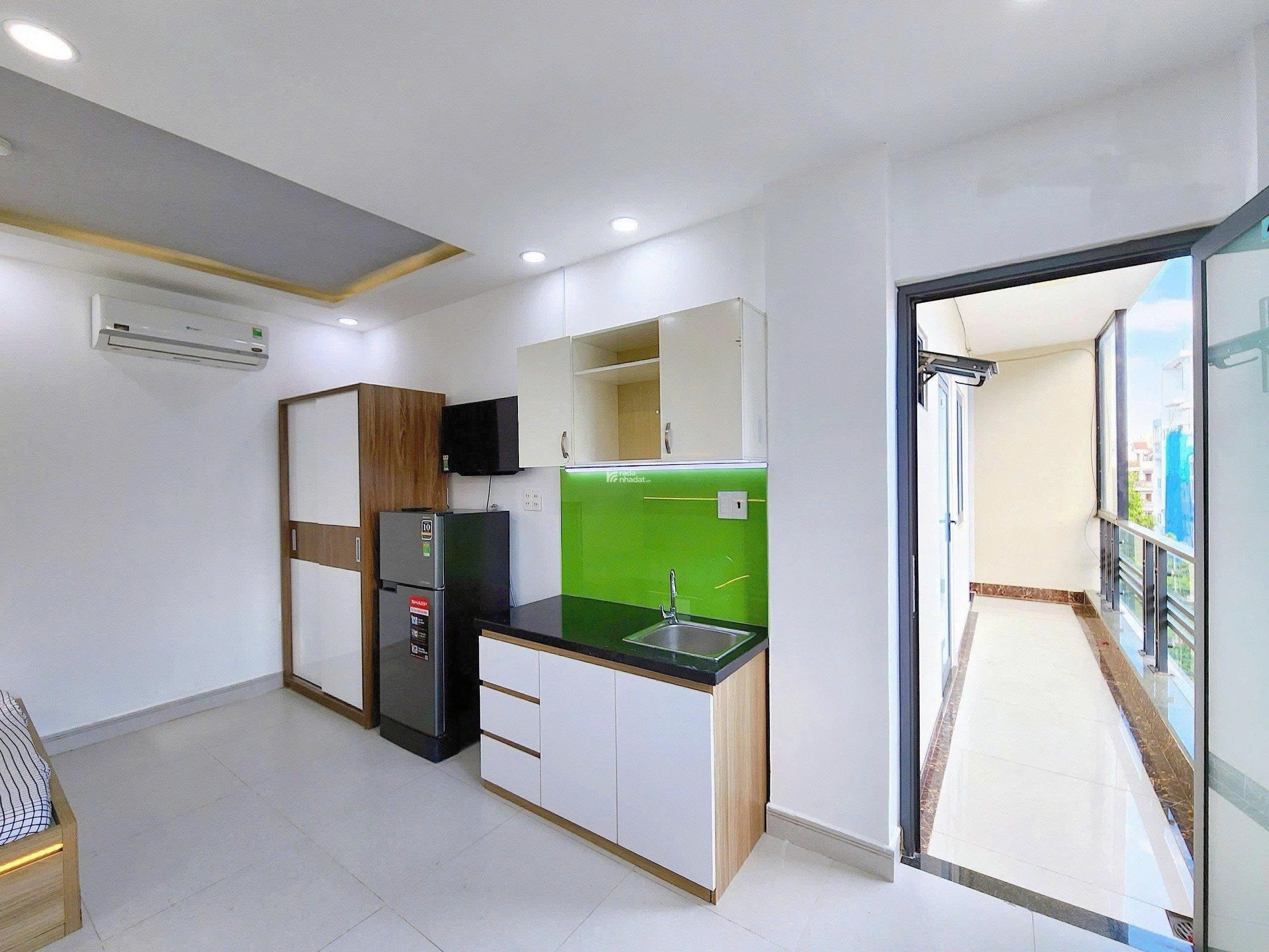Căn Hộ Thoáng Quận 10 Gần Đại Học Bách Khoa, Vạn Hạnh Mall.