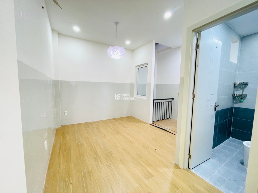 BÁN NHÀ MỚI XÂY CỰC ĐẸP 4 TẦNG, 6 PHÒNG NGỦ, QUANG TRUNG GÒ VẤP 8 TÝ 