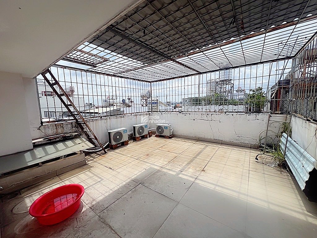 bán nhà gần chế lan viên tây thạnh