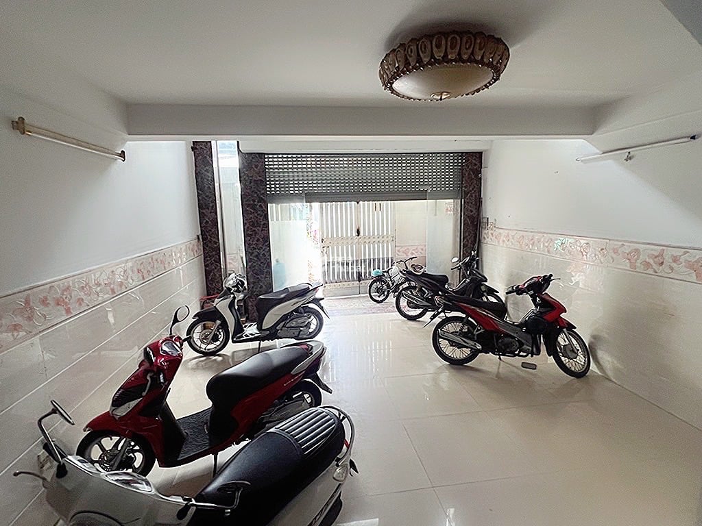 bán nhà gần chế lan viên tây thạnh