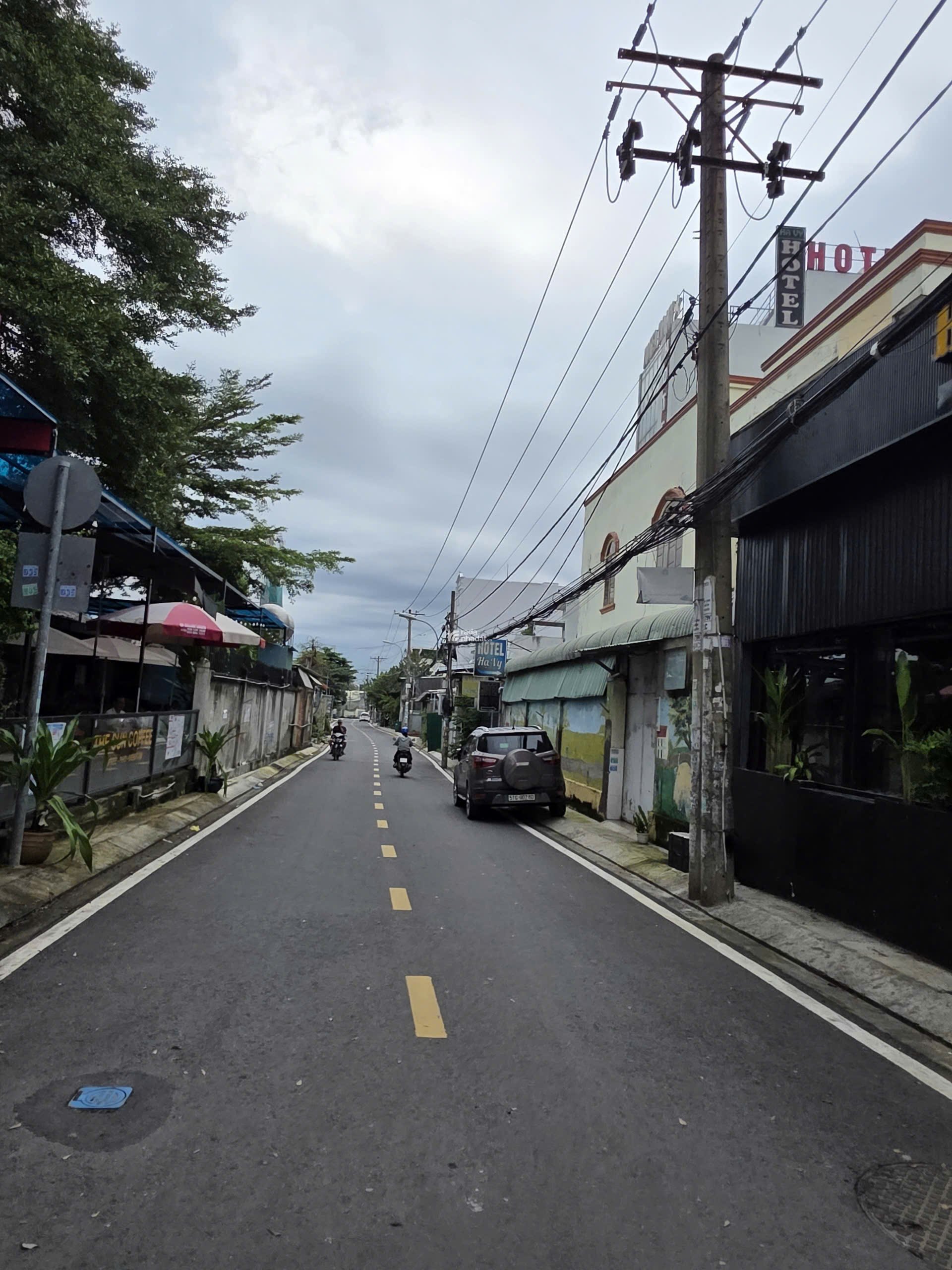  NHÀ 2 TẦNG MẶT TIỀN ĐƯỜNG SỐ HOÀNG HỮU NAM NGANG 5.2M DT 105M CHỈ 4.X TỶ