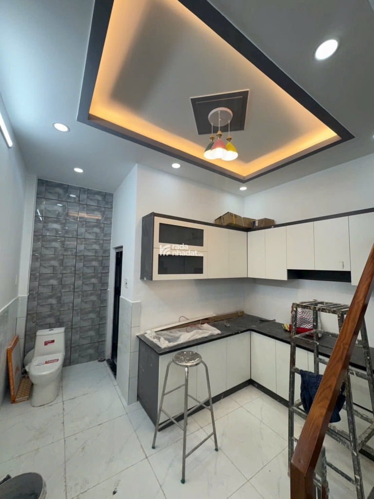 BÁN NHÀ BÌNH TÂN GIÁP TÂN PHÚ 50M2 3PN 5.X TỶ ĐƯỜNG 6M THÔNG NGÃ TƯ 4 XÃ GẦN NGUYỄN SƠN