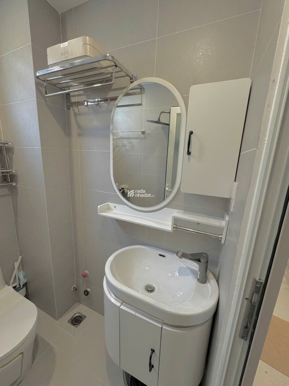Bán gấp nhà MT Vĩnh Viễn, q10, 3.5x18m, 1 trệt 2 lầu, nhà nở hậu, giá cực tốt chỉ 8ty còn tl