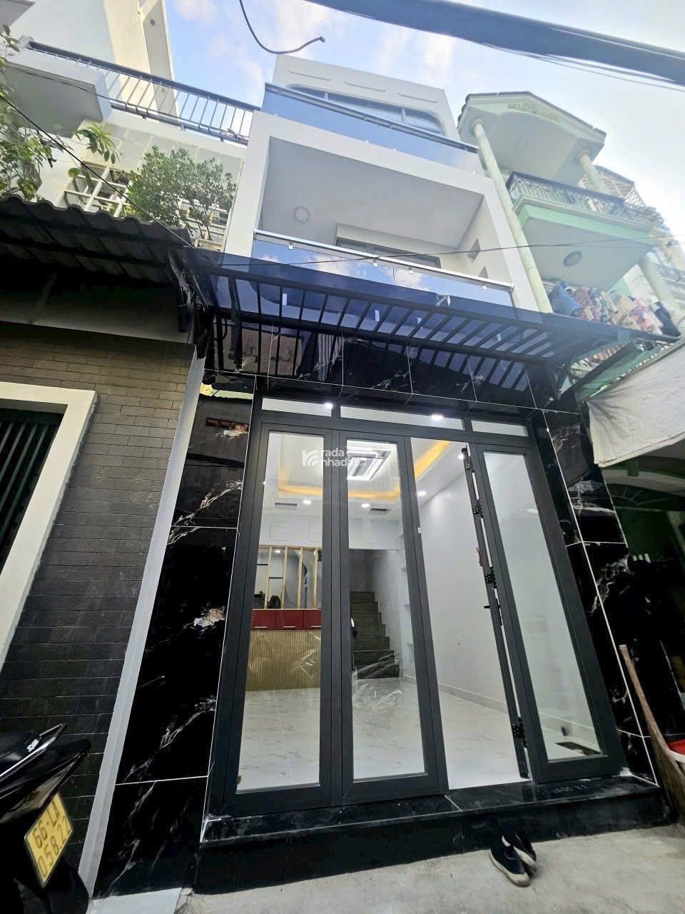 Chủ định cư cần bán gấp nhà hẻm 1 sẹc Nguyễn Trọng Tuyển, Phú Nhuận 40m2 giá 3 tỷ 350 TL