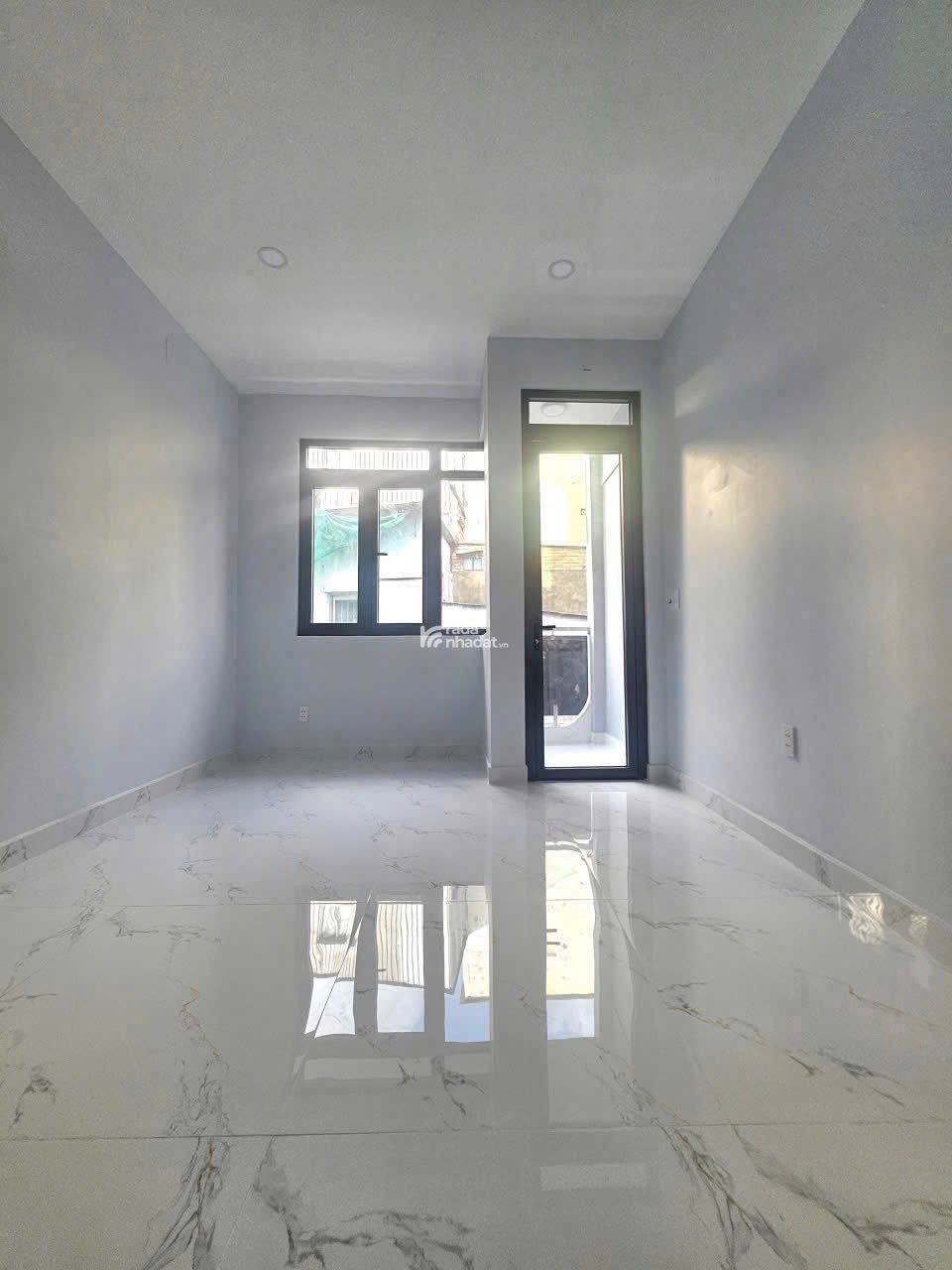 Chủ định cư cần bán gấp nhà hẻm 1 sẹc Nguyễn Trọng Tuyển, Phú Nhuận 40m2 giá 3 tỷ 350 TL