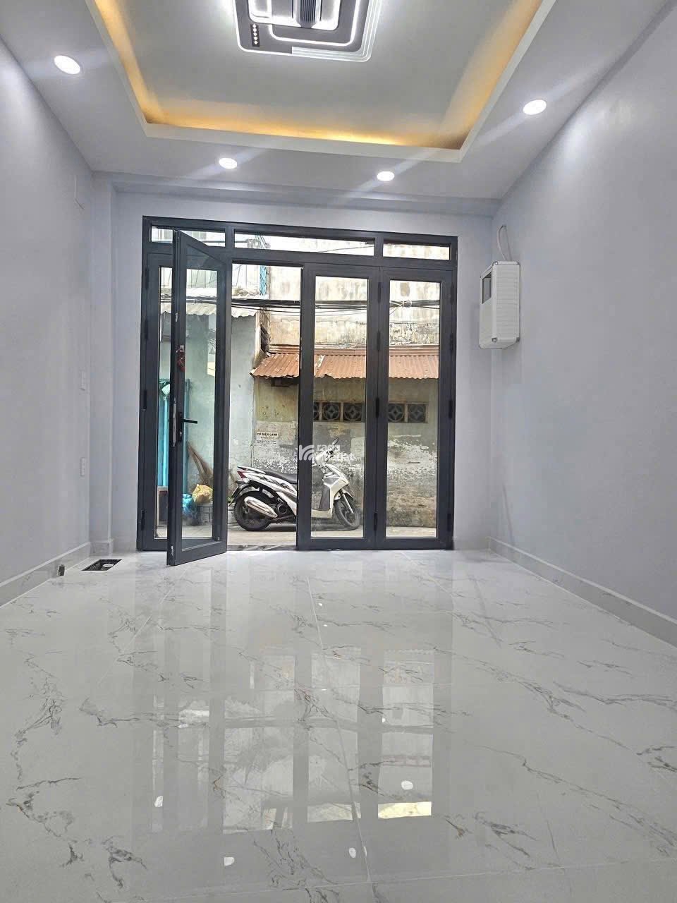 Chủ định cư cần bán gấp nhà hẻm 1 sẹc Nguyễn Trọng Tuyển, Phú Nhuận 40m2 giá 3 tỷ 350 TL