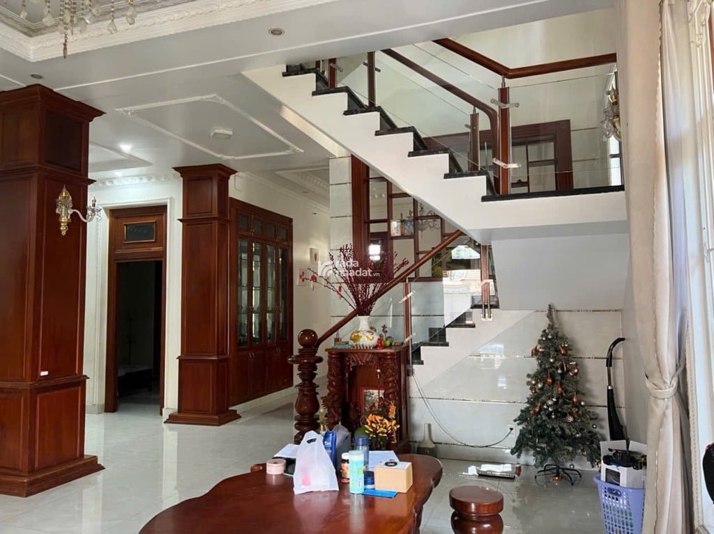 BIỆT THỰ SIÊU ĐẲNG MẶT TIỀN K. KIẾN THIẾT 3 TẦNG GẦN NGÃ 4 THỦ ĐỨC 14X35 CHỈ 45 TỶ