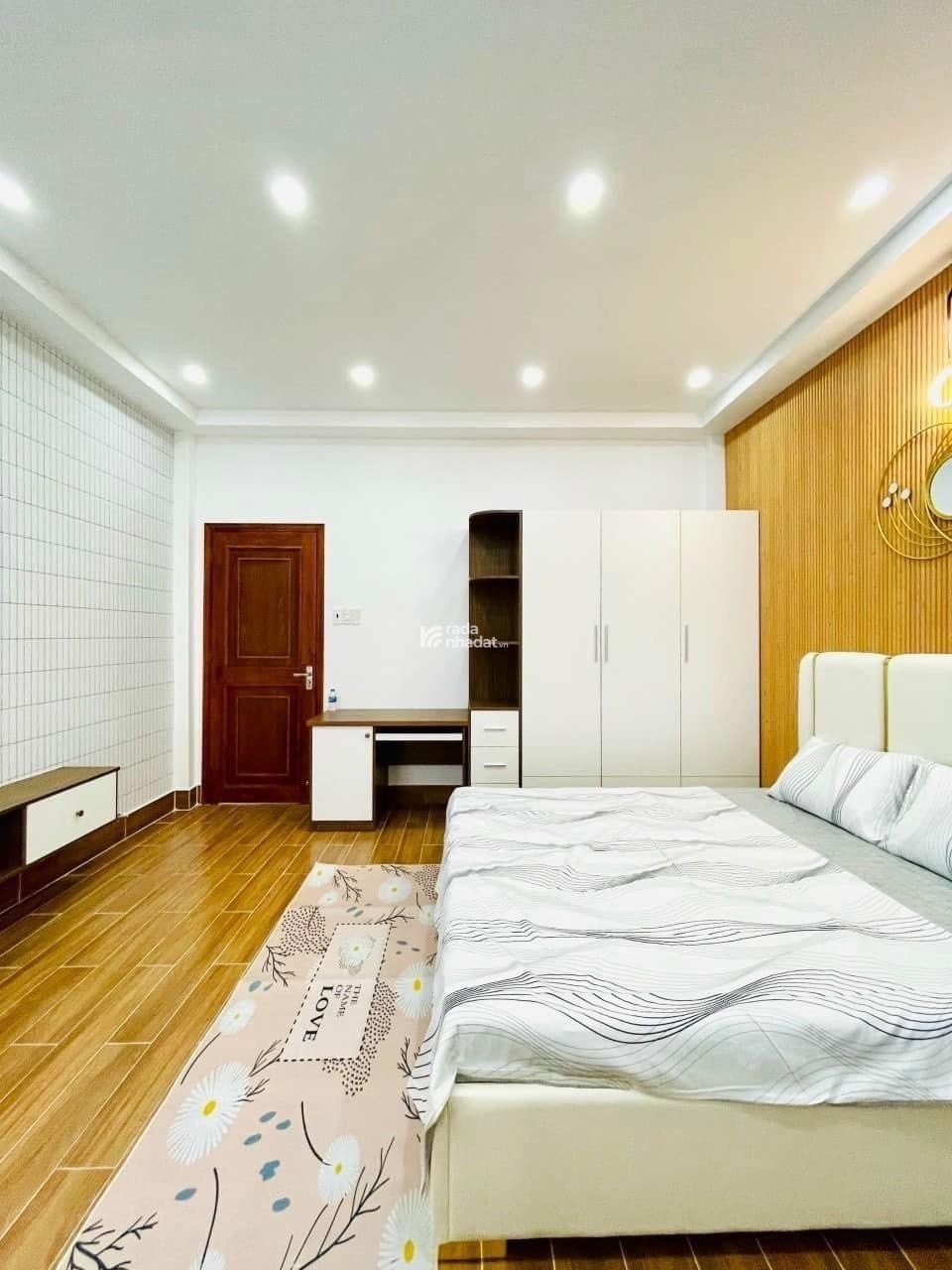 Nhà hẻm oto giá rẻ Nguyễn Tri Phương P5 Quận 10 giá 5tỷ350tr DT 67.9m2. Sổ riêng