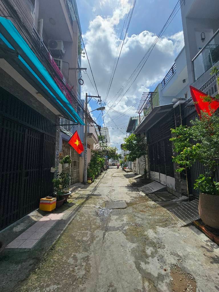 NGAY AEON MALL, HẺM XE HƠI GÒ DẦU, TÂN PHÚ, 45M2 NGANG HIẾM CÓ. GIẢM 550TR CHỈ 4.45T TL TỐT