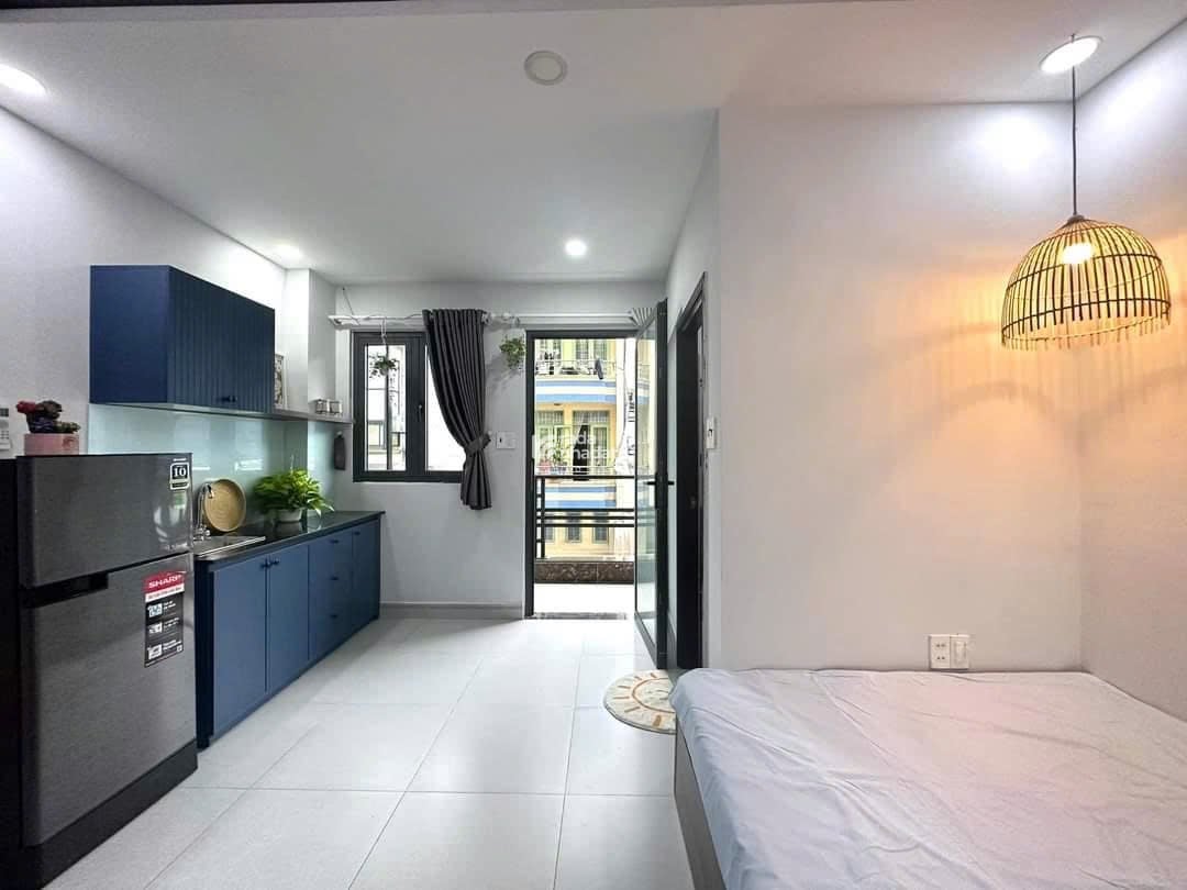CHO THUÊ STUDIO BAN CÔNG, XINH XINH, FULL NỘI THẤT GẦN CÔNG VIÊN LÊ THỊ RIÊNG, Q10