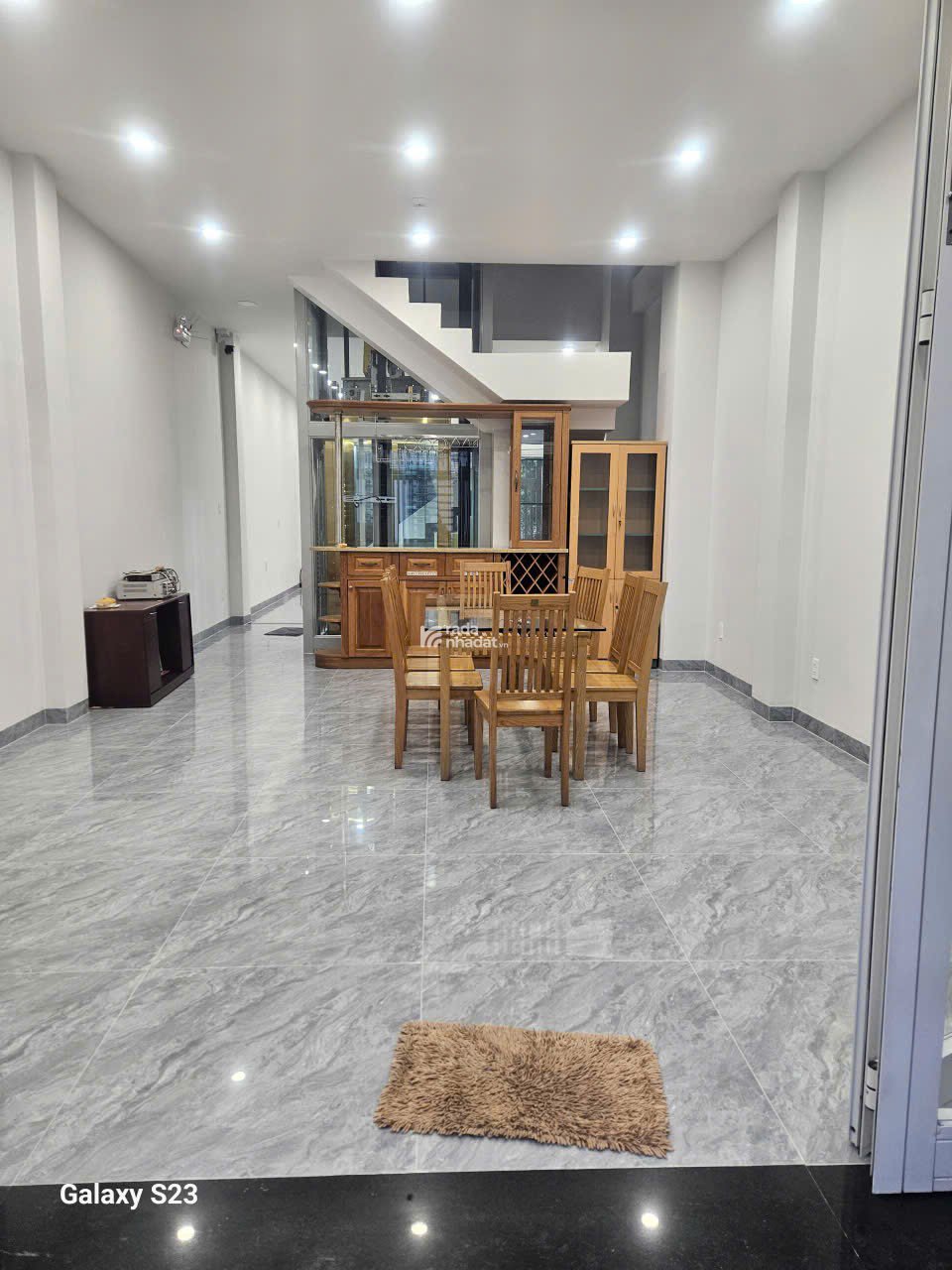 VP. Căn hộ DV cao cấp. Thang máy. Khu vực An ninh. Thuận tiện đi lại