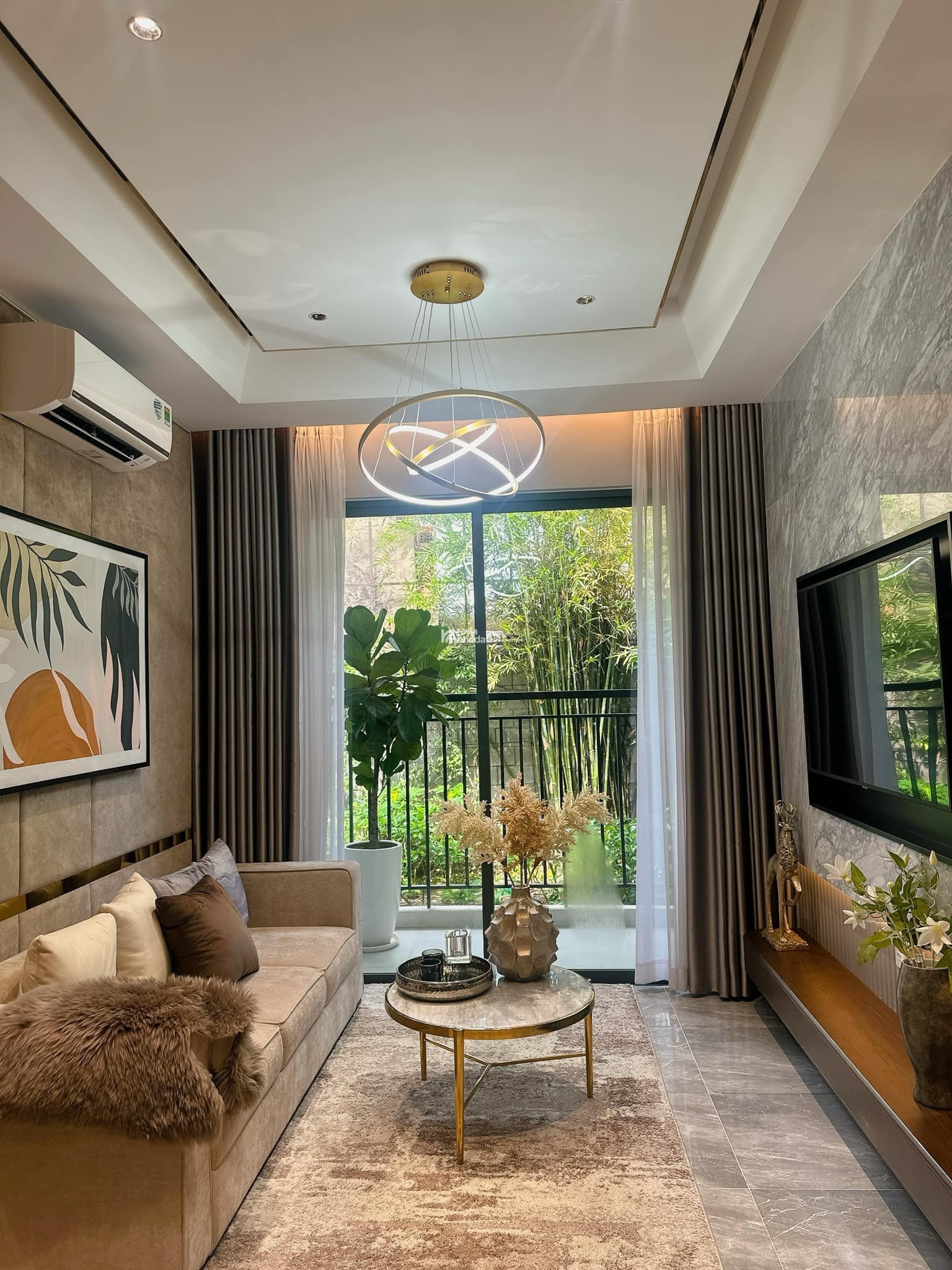 Cho thuê căn hộ chung cư Phú Đông Sky Garden, 8tr5 có 2 máy lạnh