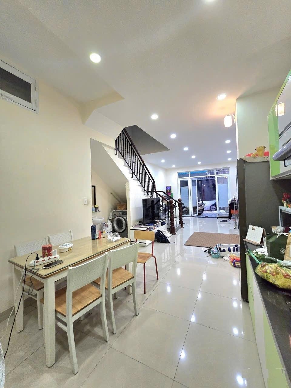 CHO THUÊ NHÀ PHẠM VĂN ĐỒNG HIỆP BÌNH CHÁNH THỦ ĐỨC, Trệt 2 Lầu 4PN giá 17TR