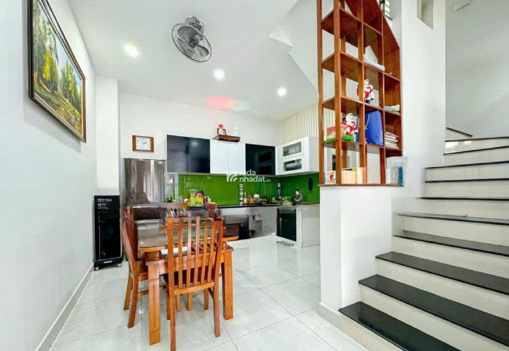 QUẬN 7-NGUYỄN THỊ THẬP HẺM ÔTO 6M KHU DÂN TRÍ CAO NHÀ ĐẸP 3 LẦU NHỈNH 8 TỈ CÓN TL