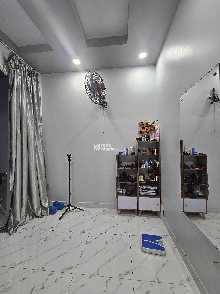 bán nhà. mặt tiền  gần lê trọng tấn phạm đăng giảng