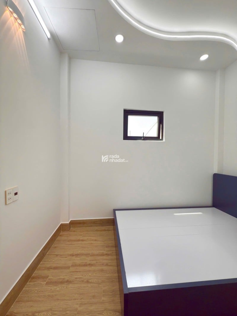 Chỉ 100m là ra chợ Lê Đình Cẩn - HXH đỗ cửa - 34m2 (3/3.5x11), 2 tầng mới 100% tặng full nội thất