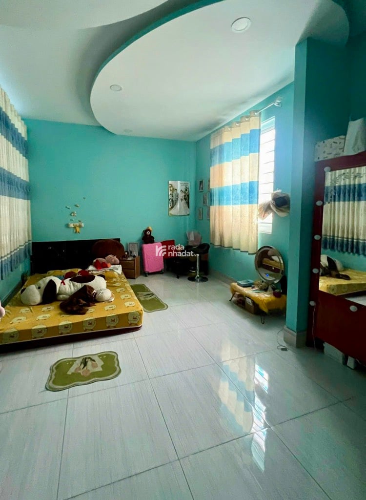 BÁN NHÀ MẶT TIỀN BÌNH TÂN 100M2 7.6 TỶ 4 TẦNG 4PN KẾ CHỢ BÌNH LONG