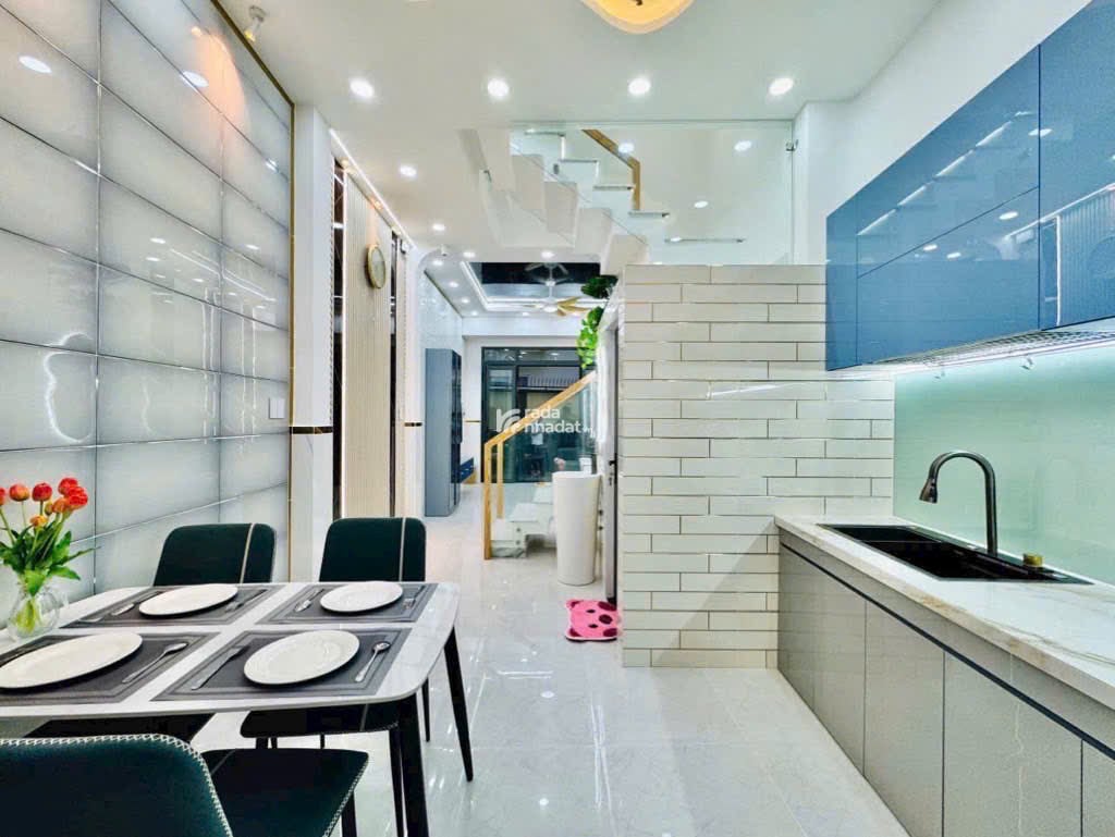 Nhà Phố 4 Tầng Mới Xây Xong Xe Hơi Đậu Trước Cửa Đường Số 1 P 11 Q Gò Vấp